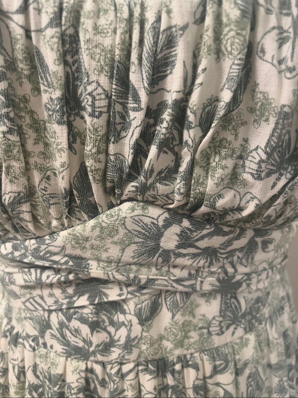 Trixxi Green & White Floral Print Tiered Maxi Dress Narrow Strap Shirred Bodice - Picture 4 of 10